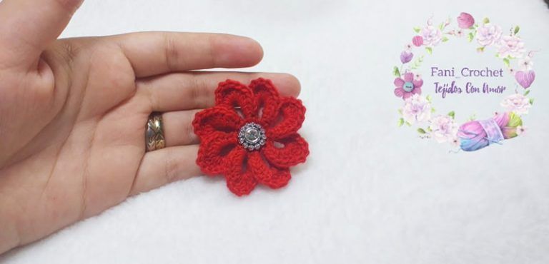 Flor 3D de 8 pétalos a crochet